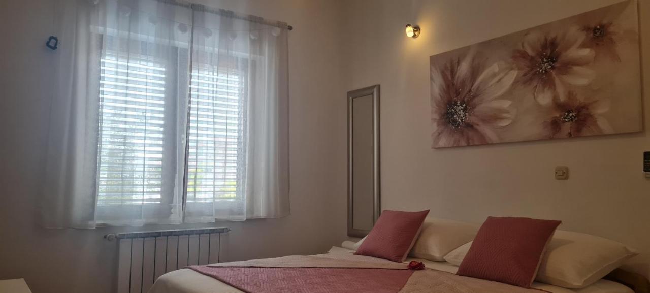 Guesthouse Ante Split Bagian luar foto